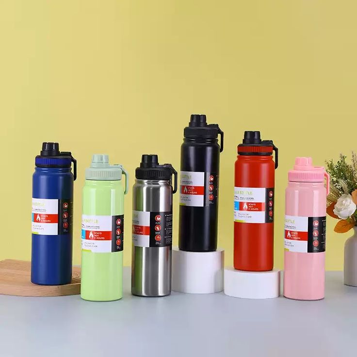 Stainless Steel Water Bottle 1000ml - Vacuum Insulated Double Wall, Leak-Proof, Hot & Cold Flask –Sports & Travel Bottle (Random Color)