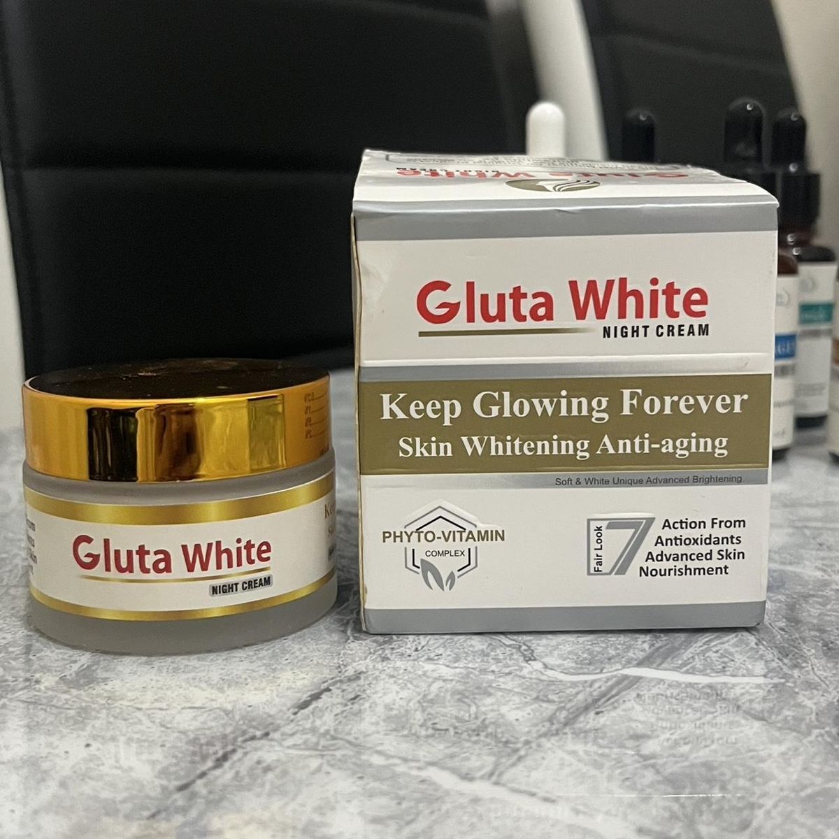 Gluta White Extreme Day & Night Cream – Skin Brightening & Anti-Aging Formula (50g)