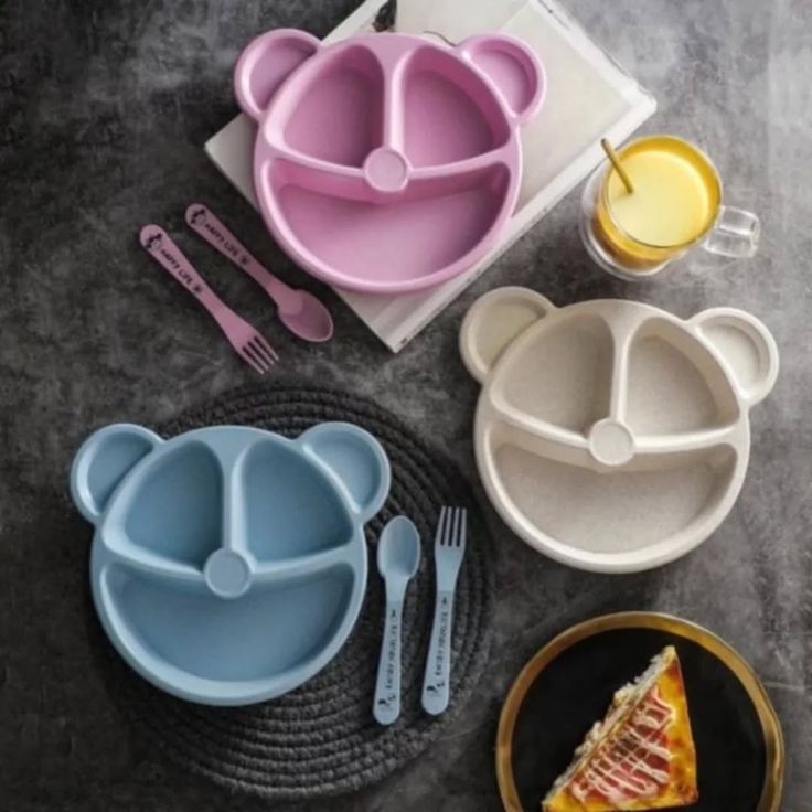 10-Piece Panda Kids Dinner Set β 5 Panda Plates, 3 Spoons, 2 Forks