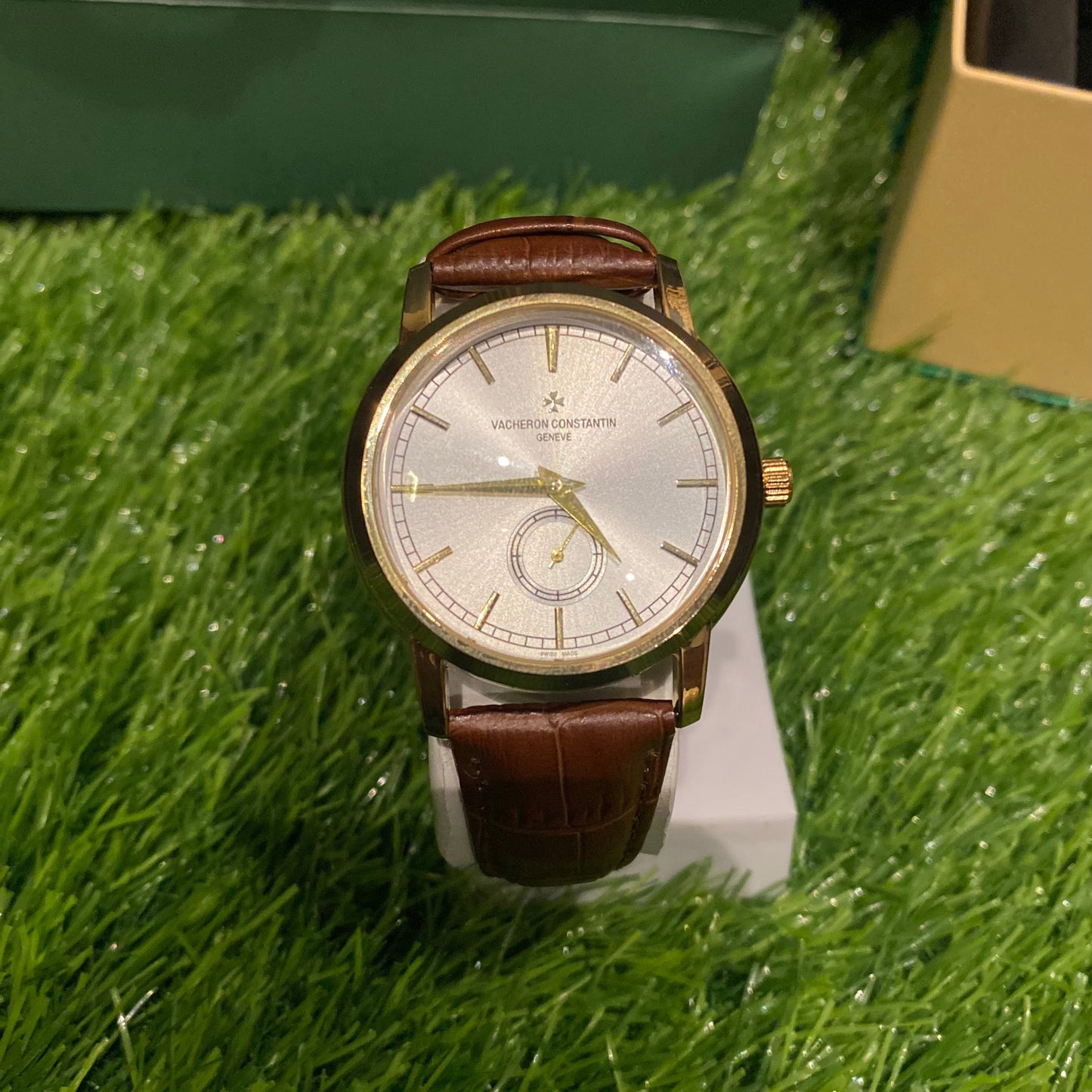 Vacheron Constantin Traditionnelle Manual winding Watch (replica)