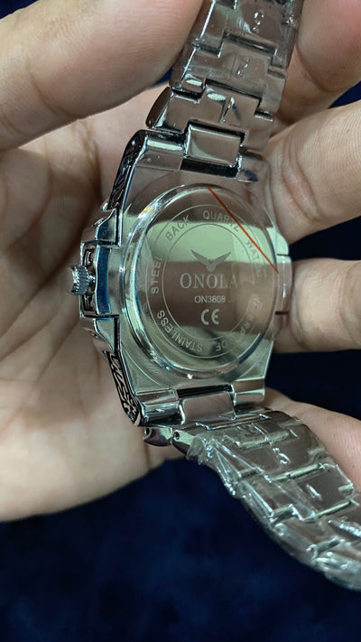 ONOLA Mecca Watch Retro Carved Quartz 30M Waterproof